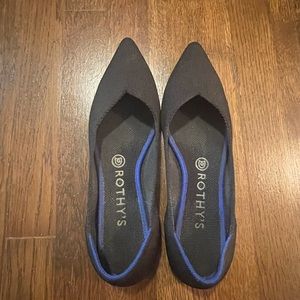 Rothy’s “The Point” solid black flats, size 9